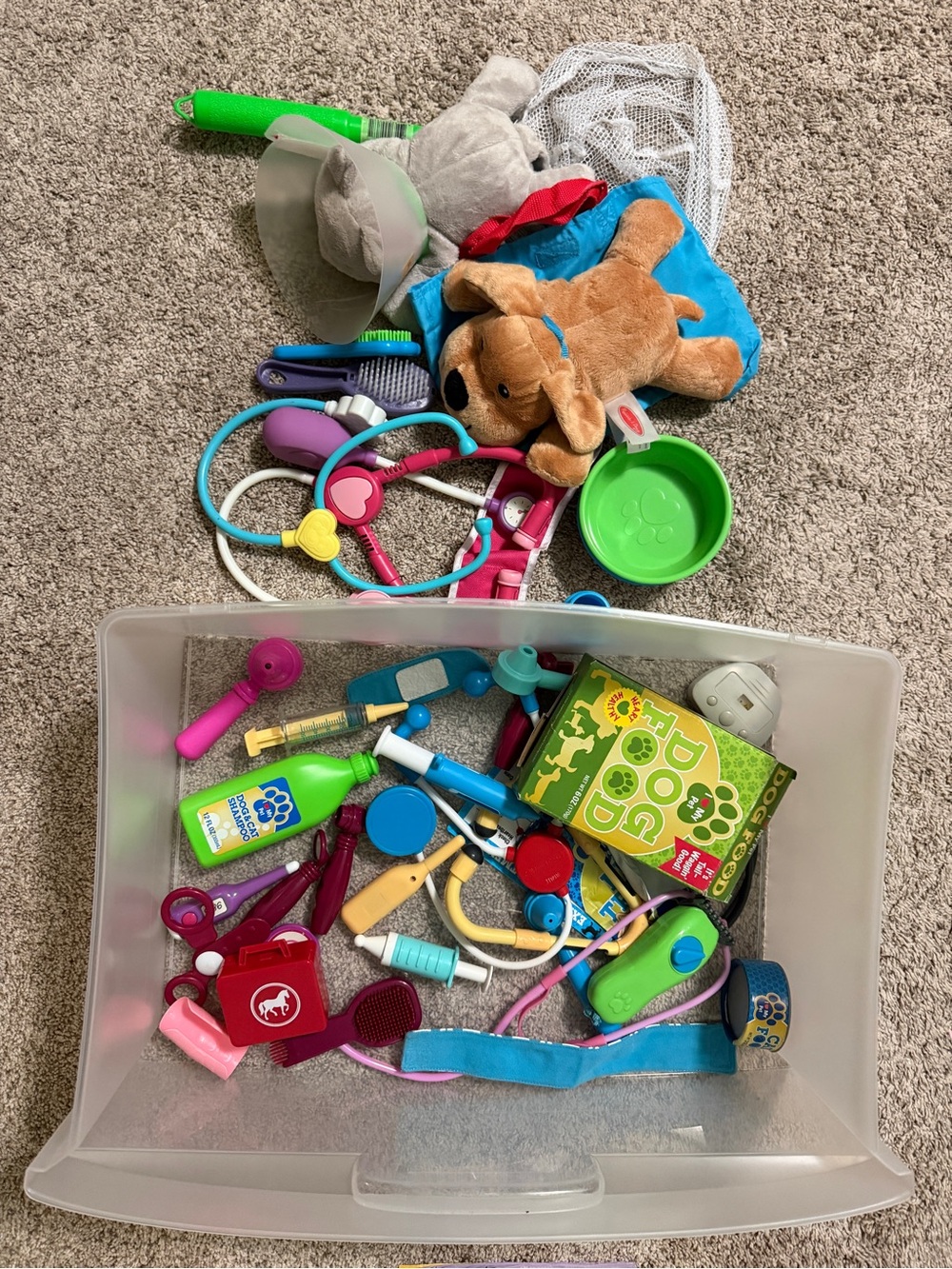 Melissa & Doug Children's Play Pet Doctor Kit